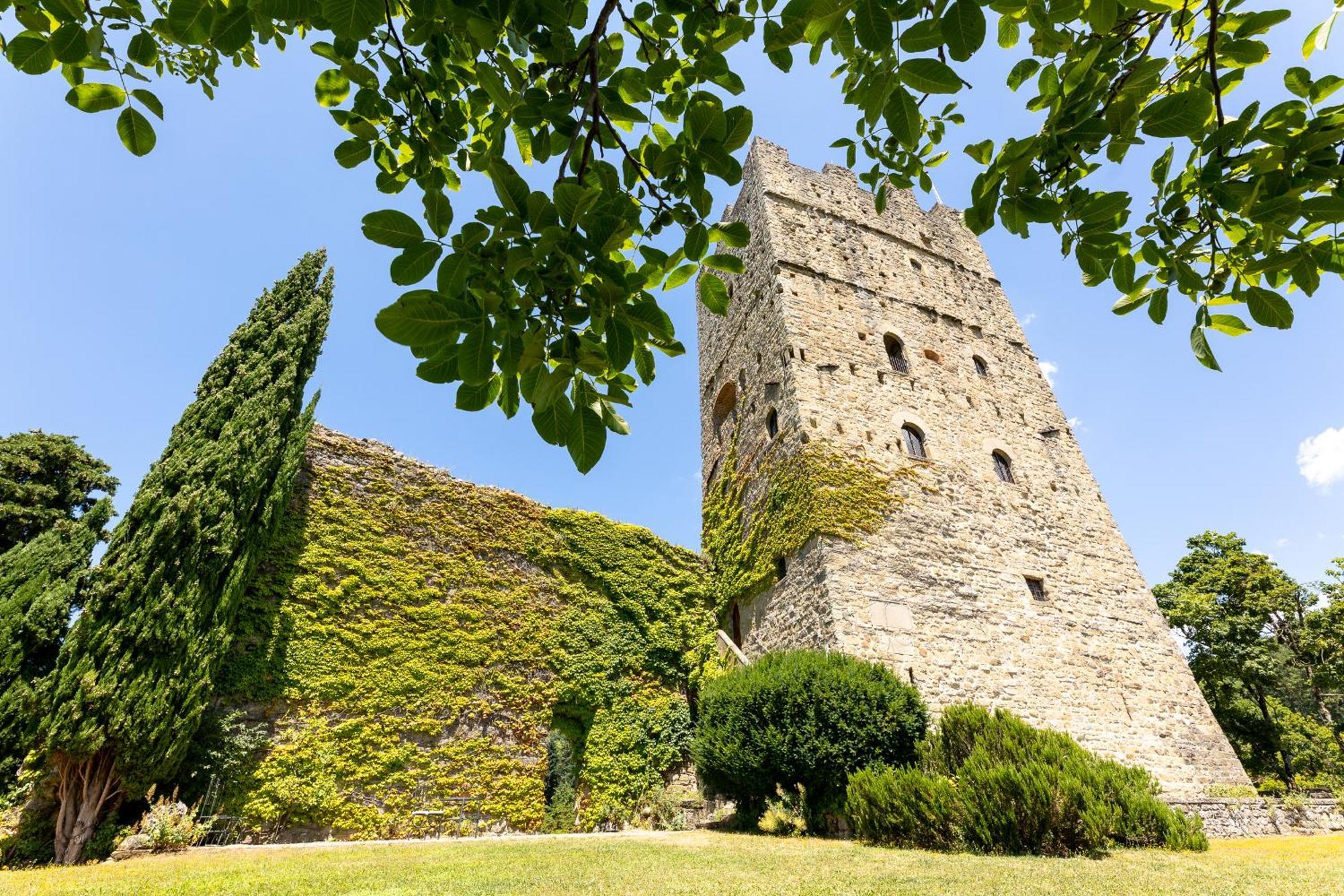 הוילה פרטוווקיו Castello E Borgo Di Porciano מראה חיצוני תמונה